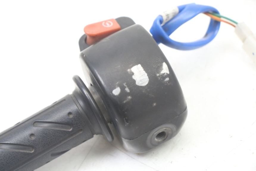 photo de RIGHT HANDLEBAR SWITCH KYMCO AGILITY 4T 50 (2018 - 2022)