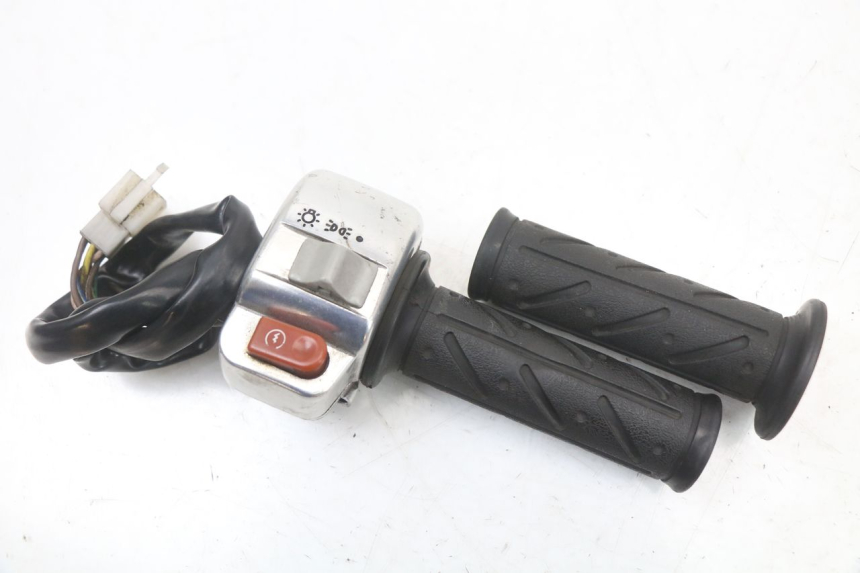 photo de RIGHT HANDLEBAR SWITCH KYMCO AGILITY RS 4T 50 (2009 - 2013)