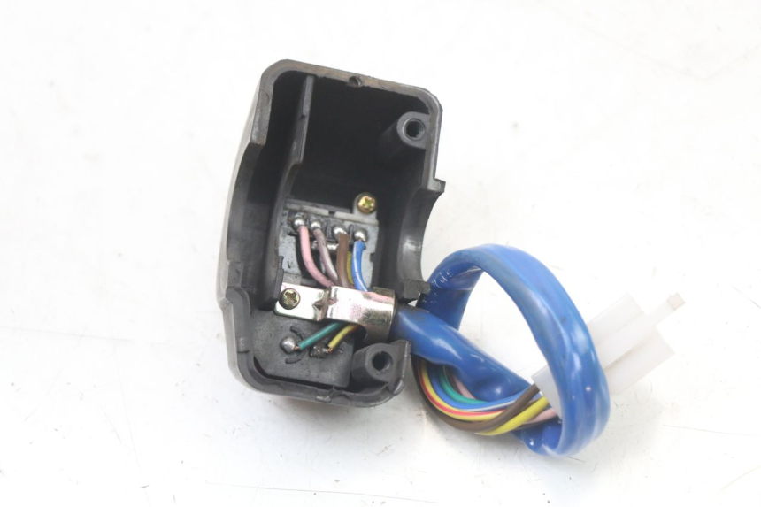 photo de RIGHT SWITCH KYMCO SUPER 8 125 (2008 - 2015)