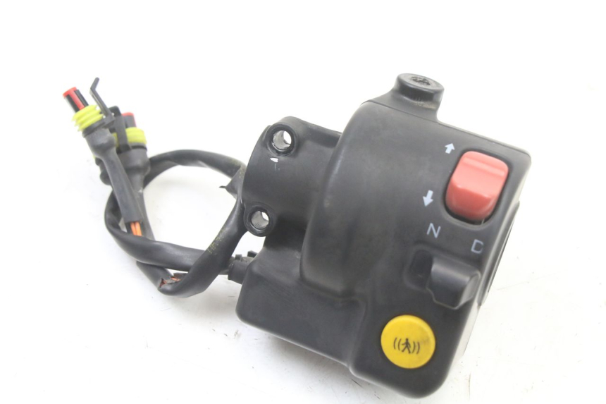 photo de RIGHT SWITCH LIGIER PULSE 3 1 (2014 - 2020)