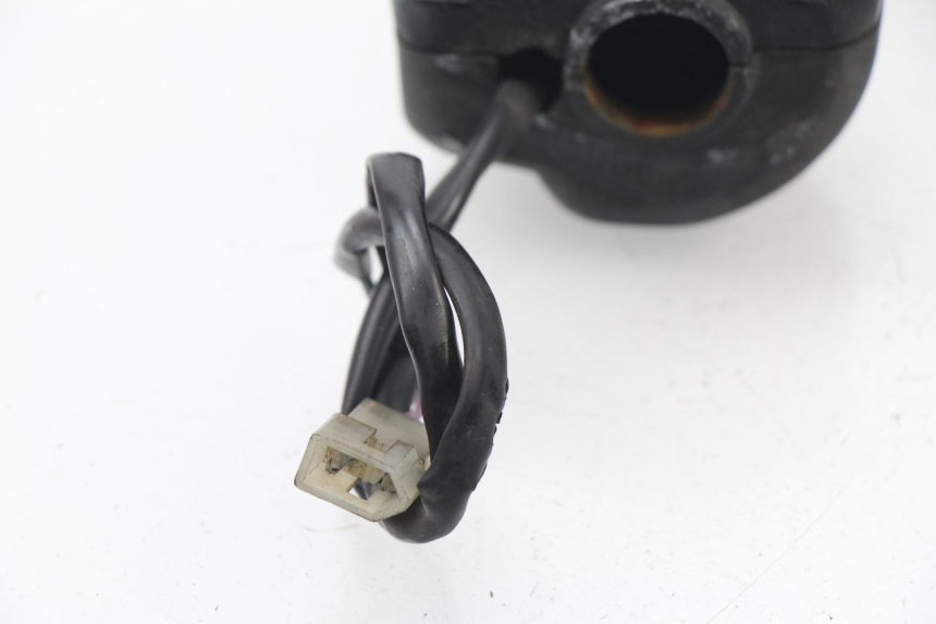 photo de RIGHT SWITCH PEUGEOT LOOXOR 50 (2001 - 2004)