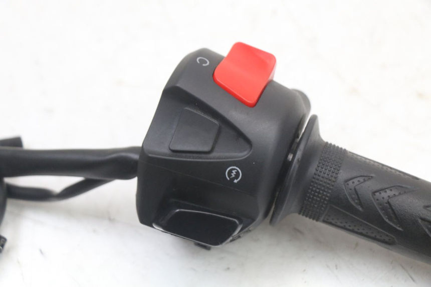 photo de RIGHT SWITCH MASAI SCRAMBLER SPORT 125 (2021 - 2025)