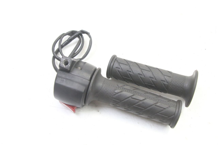 photo de RIGHT SWITCH MBK BOOSTER SPIRIT NAKED 50 (2004 - 2017)