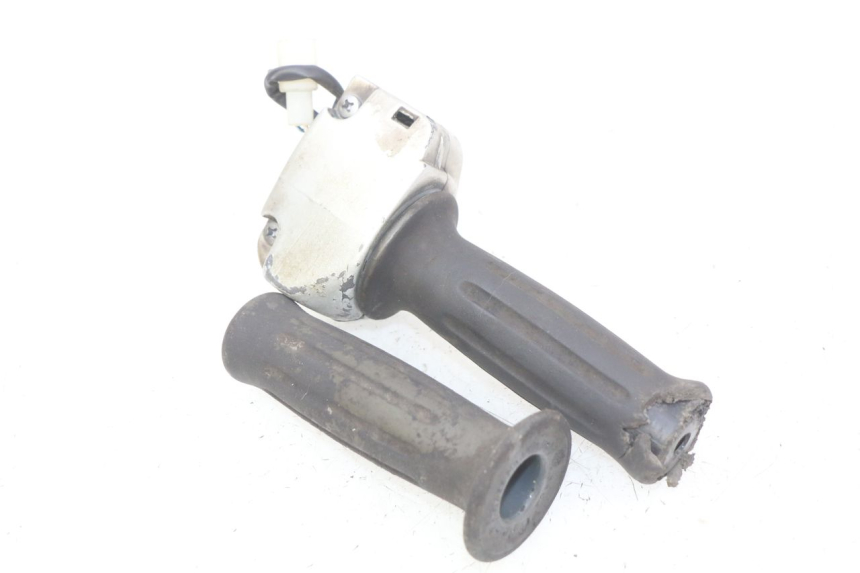 photo de RIGHT HANDLEBAR SWITCH MBK FLIPPER 50 (2004 - 2012)