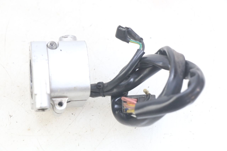 photo de RIGHT HANDLEBAR SWITCH SYM MIO 50 (2011 - 2017)
