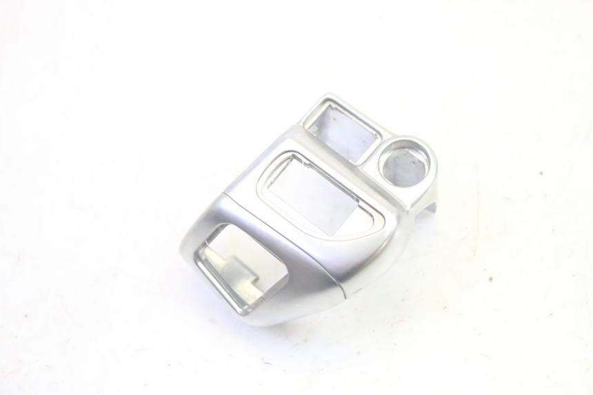 photo de RIGHT SWITCH PIAGGIO MP3 LT 400 (2007 - 2012) - Zoom on usage condition