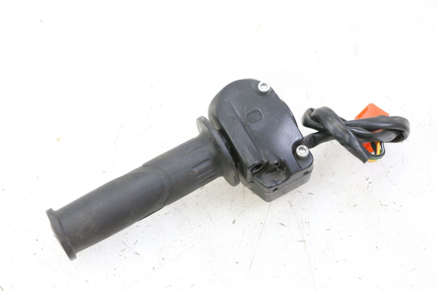 photo de RIGHT SWITCH JM MOTORS OLDIES GT 4T 50 (2018 - 2025)
