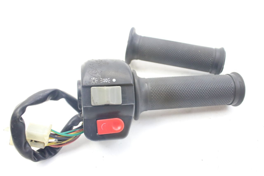 photo de RIGHT HANDLEBAR SWITCH IMF INDUSTRIE PACH 2T 50 (2009 - 2018)