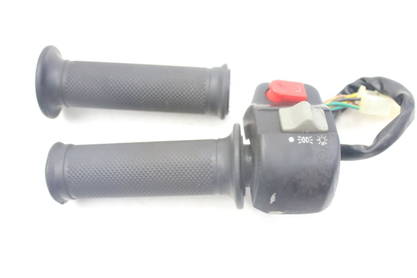 photo de RIGHT HANDLEBAR SWITCH IMF INDUSTRIE PACH 2T 50 (2009 - 2018)