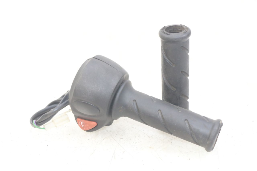 photo de RIGHT HANDLEBAR SWITCH PEUGEOT CITYSTAR 2T 50 (2018 - 2021)