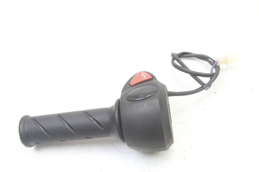 photo de RIGHT HANDLEBAR SWITCH PEUGEOT CITYSTAR 2T 50 (2018 - 2021)