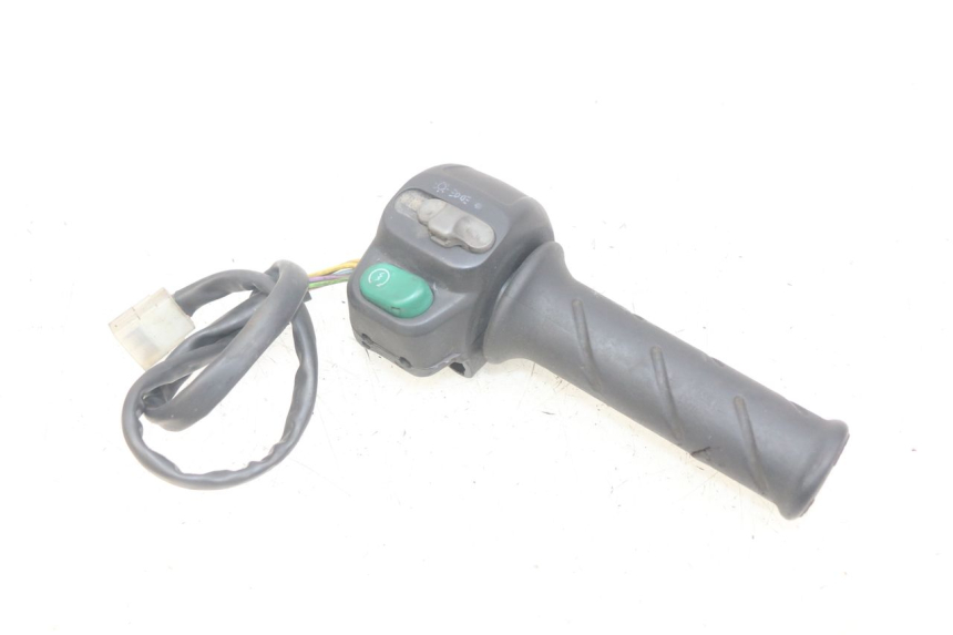 photo de RIGHT HANDLEBAR SWITCH PEUGEOT ELYSEO 125 (1999 - 2004)