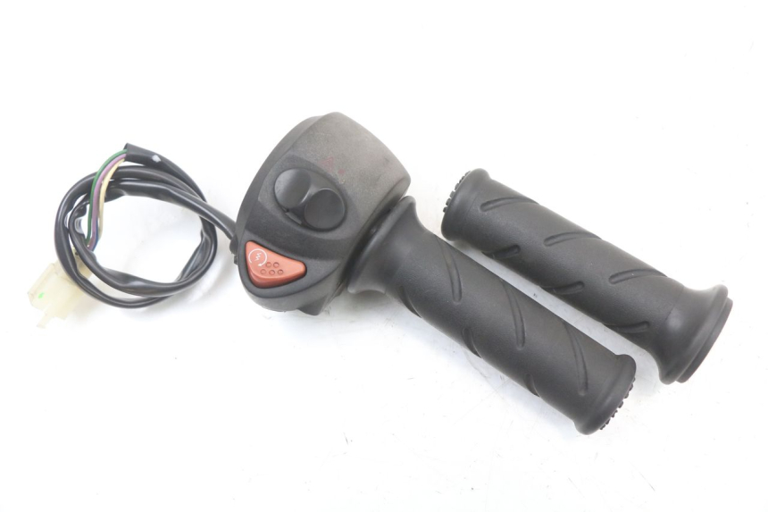 photo de RIGHT SWITCH PEUGEOT GEOPOLIS RS 125 (2007 - 2009)