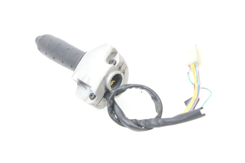 photo de RIGHT SWITCH PEUGEOT LOOXOR 125 (2002 - 2006)