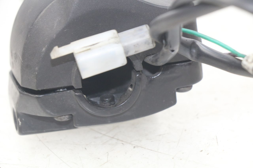 photo de RIGHT HANDLEBAR SWITCH PEUGEOT LUDIX 50 (2008 - 2017)