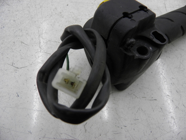 photo de RIGHT HANDLEBAR SWITCH PEUGEOT LUDIX 50 (2008 - 2017)