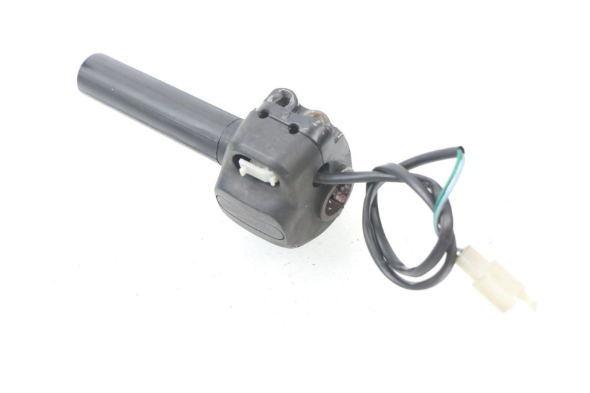 photo de RIGHT HANDLEBAR SWITCH PEUGEOT LUDIX BLASTER 50 (2006 - 2014)