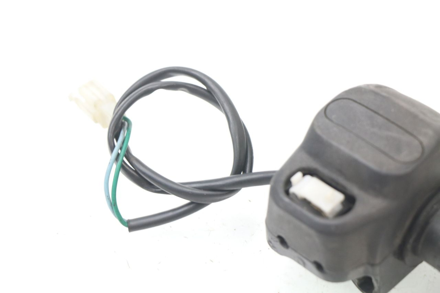 photo de RIGHT HANDLEBAR SWITCH PEUGEOT LUDIX BLASTER 50 (2006 - 2014)
