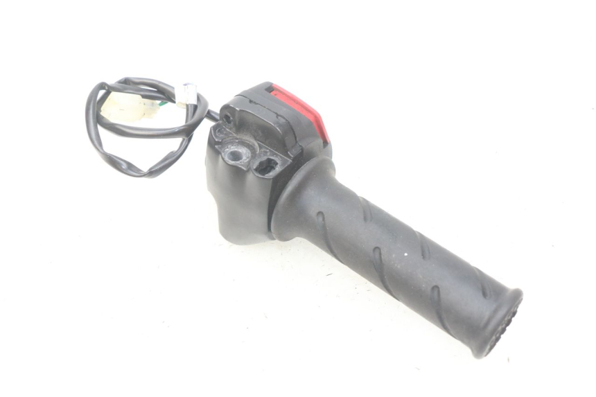 photo de RIGHT HANDLEBAR SWITCH PEUGEOT LUDIX BLASTER 50 (2006 - 2014)