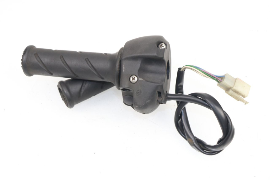 photo de RIGHT HANDLEBAR SWITCH PEUGEOT SATELIS 125 (2006 - 2009)