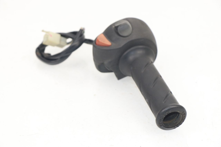 photo de RIGHT HANDLEBAR SWITCH PEUGEOT SATELIS 125 (2006 - 2009)