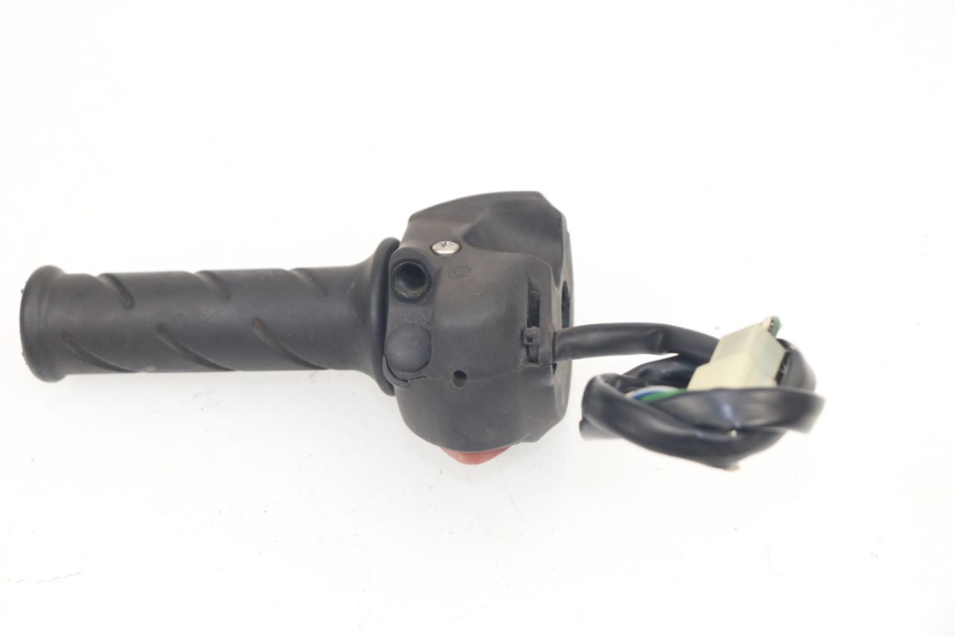 photo de RIGHT HANDLEBAR SWITCH PEUGEOT SATELIS 125 (2006 - 2009)