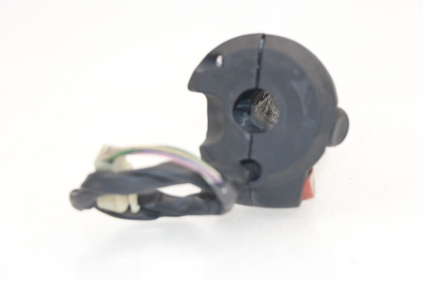 photo de RIGHT HANDLEBAR SWITCH PEUGEOT SATELIS 125 (2006 - 2009)