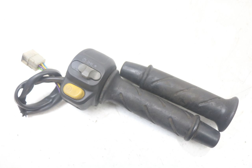 photo de RIGHT HANDLEBAR SWITCH PEUGEOT SPEEDFIGHT 100 (1997 - 2007)