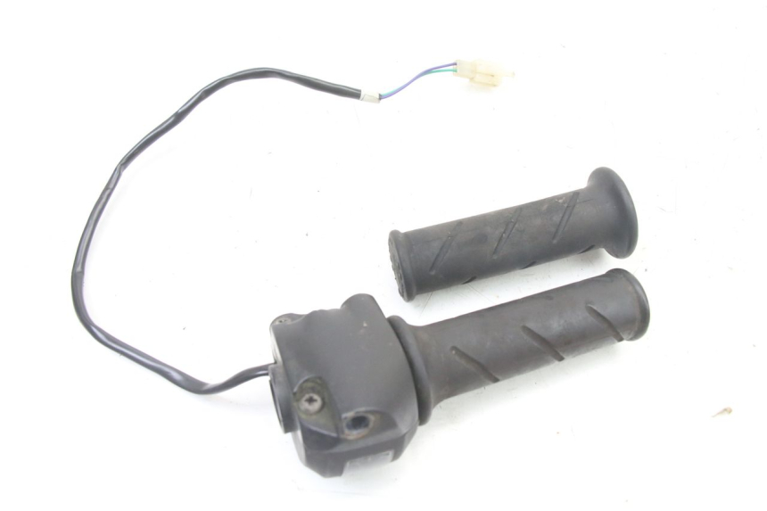 photo de RIGHT SWITCH PEUGEOT TREKKER TKR 50 (2005 - 2014)
