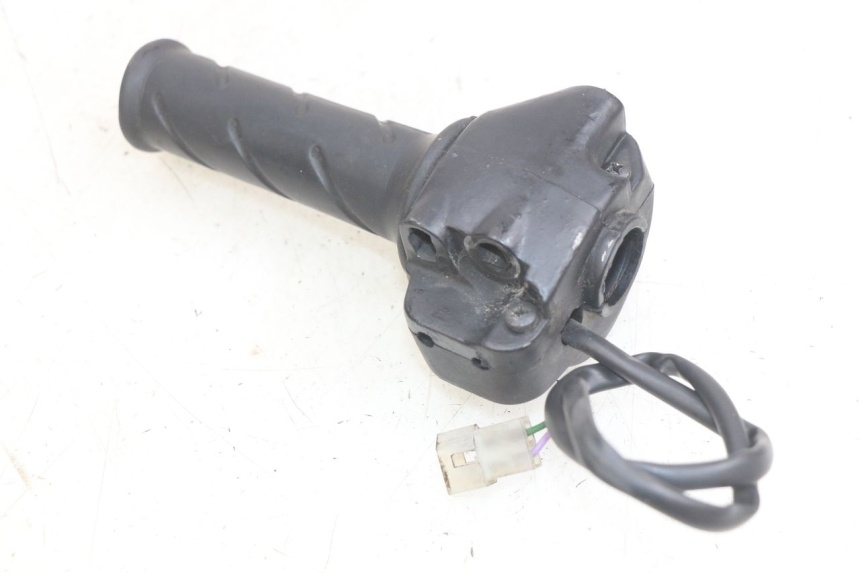 photo de RIGHT HANDLEBAR SWITCH PEUGEOT VIVACITY 50 (2004 - 2009)