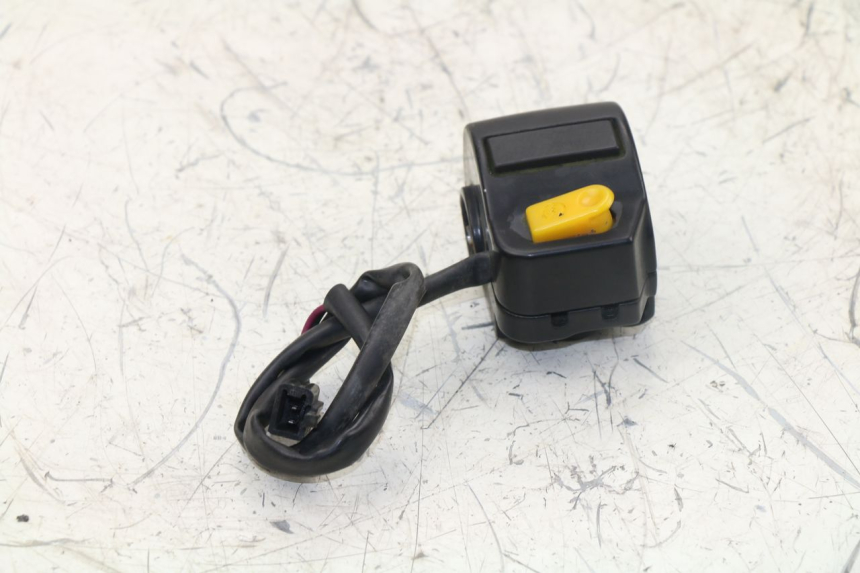 photo de RIGHT HANDLEBAR SWITCH PEUGEOT VIVACITY NEW 4T 50 (2008 - 2017)