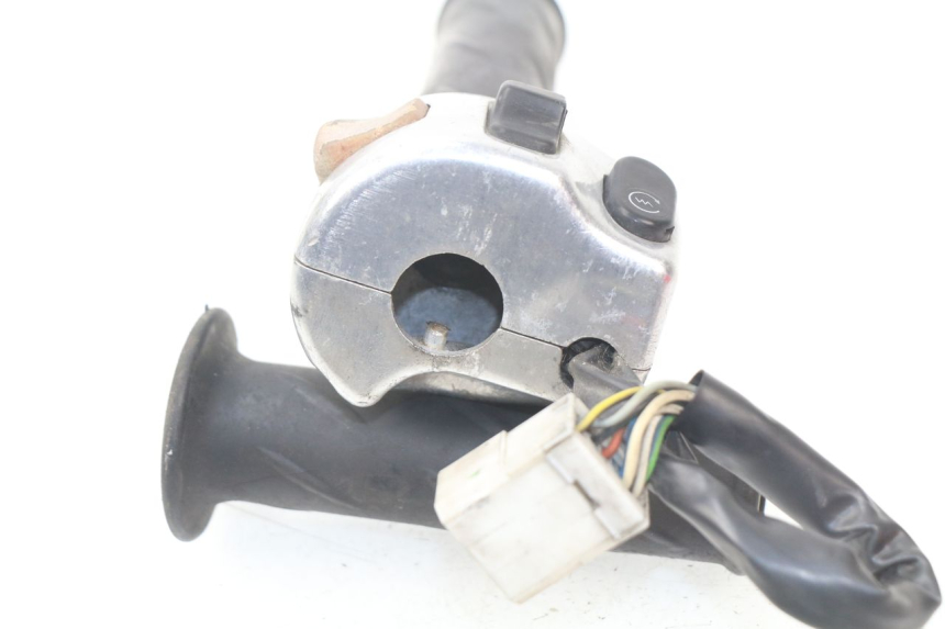 photo de RIGHT SWITCH PIAGGIO BEVERLY 125 (1998 - 2005)