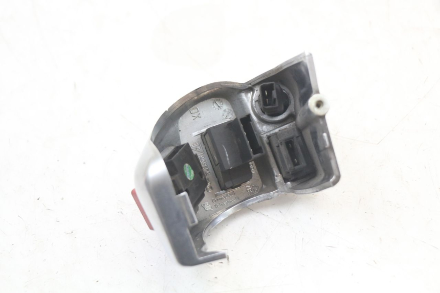 photo de RIGHT SWITCH PIAGGIO MP3 LT 400 (2007 - 2012)