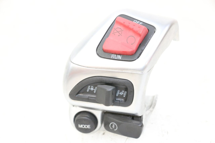 photo de RIGHT SWITCH PIAGGIO MP3 LT 400 (2007 - 2012)