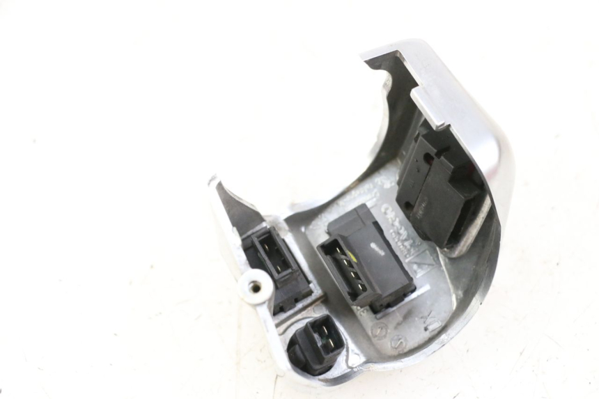 photo de RIGHT SWITCH PIAGGIO MP3 LT 400 (2007 - 2012)