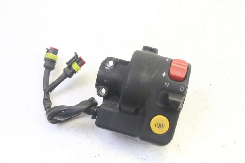 photo de RIGHT SWITCH LIGIER PULSE 3 1 (2014 - 2020) - Main view