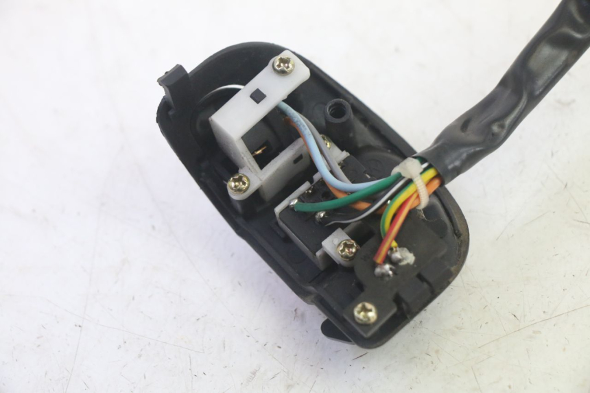 photo de RIGHT SWITCH EFUN PUSA 1 - Product overview