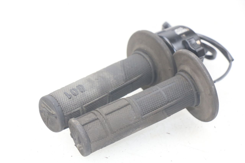 photo de RIGHT HANDLEBAR SWITCH YAMAHA PW 80 (1983 - 2014)