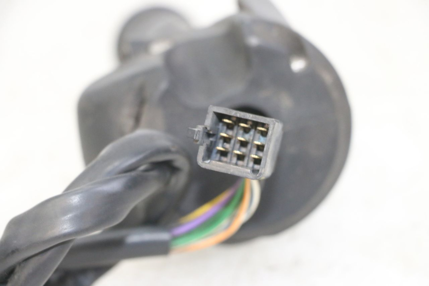 photo de RIGHT SWITCH PEUGEOT SATELIS 125 (2013 - 2018)