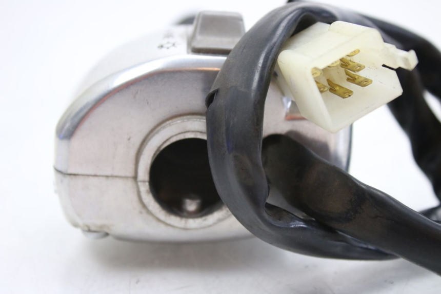 photo de RIGHT HANDLEBAR SWITCH KYMCO SENTO 100 (2008 - 2013)