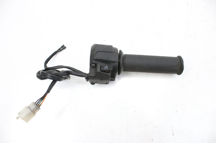 photo de RIGHT SWITCH APRILIA SR R 2T LC 50 (2018 - 2021)