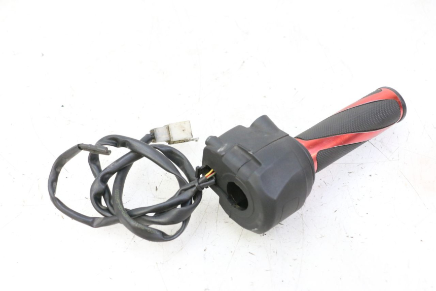 photo de RIGHT SWITCH APRILIA SR R 2T LC 50 (2018 - 2021)