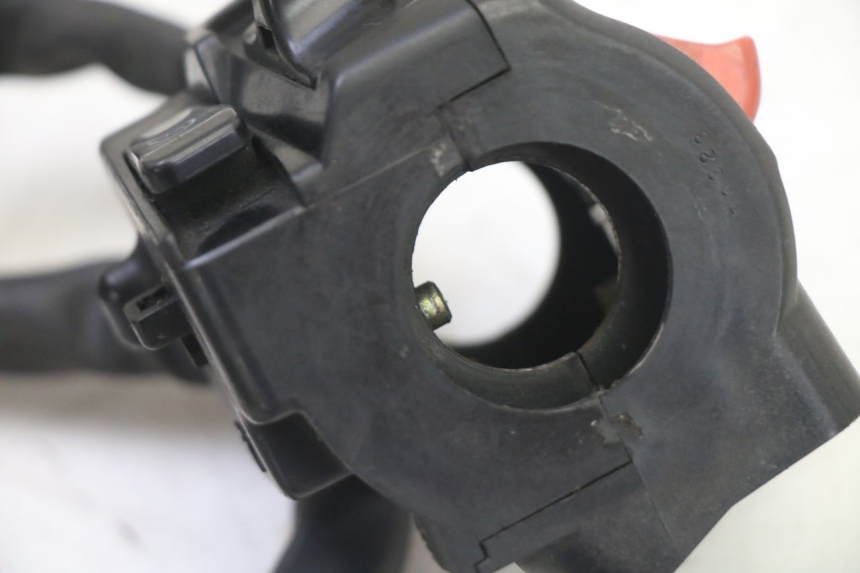 photo de RIGHT SWITCH HONDA ST PAN EUROPEAN 1300 (2002 - 2013)