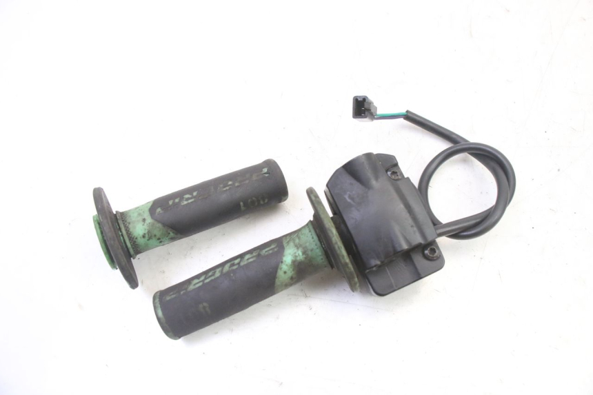 photo de RIGHT SWITCH PEUGEOT STREETZONE I 2T 50 (2018 - 2020)