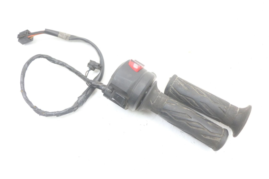 photo de RIGHT SWITCH SUZUKI GSR 750 (2011 - 2017)