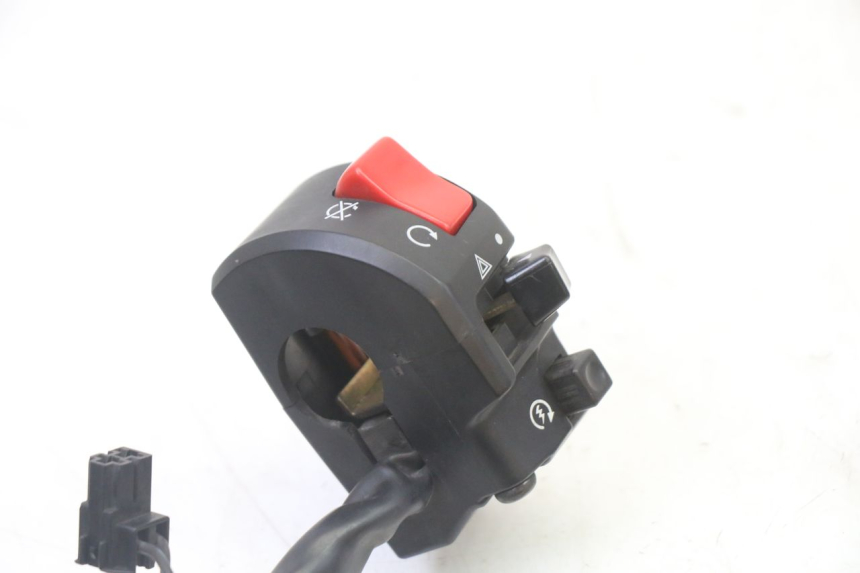 photo de RIGHT SWITCH SUZUKI SV S 650 (2003 - 2009)
