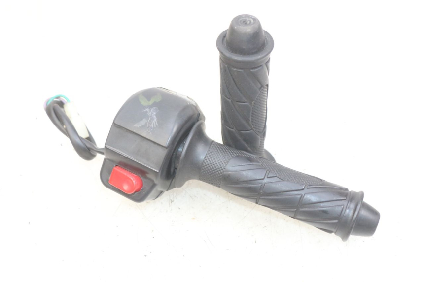 photo de RIGHT HANDLEBAR SWITCH TNT MOTOR ROMA 10' 4T 50 (2019 - 2022)