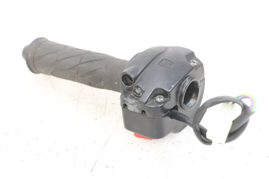 photo de RIGHT HANDLEBAR SWITCH TNT MOTOR ROMA 10' 4T 50 (2019 - 2022)