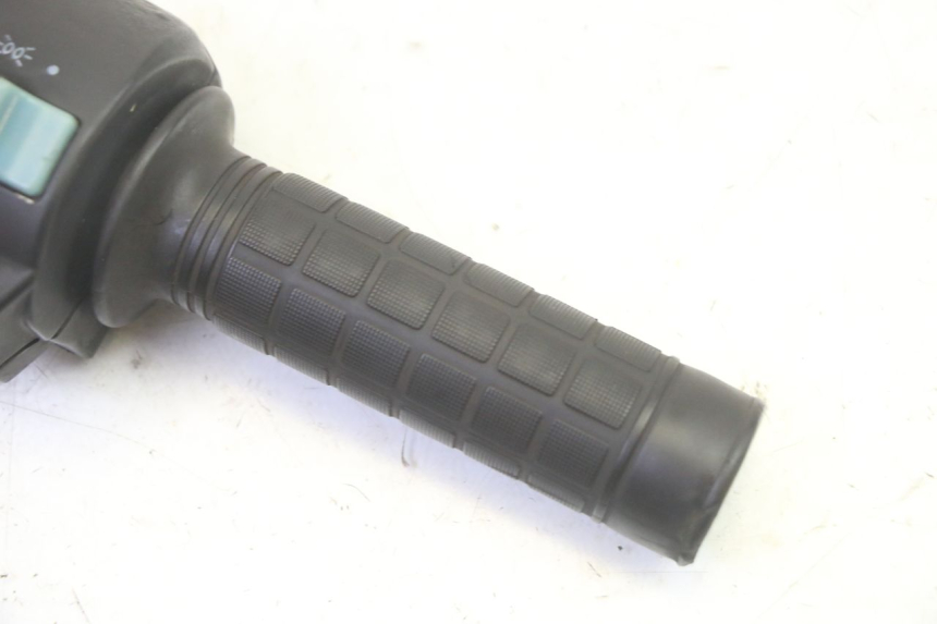 photo de RIGHT SWITCH SUKIDA TOP 1 50 (2003 - 2010) - Zoom on usage condition