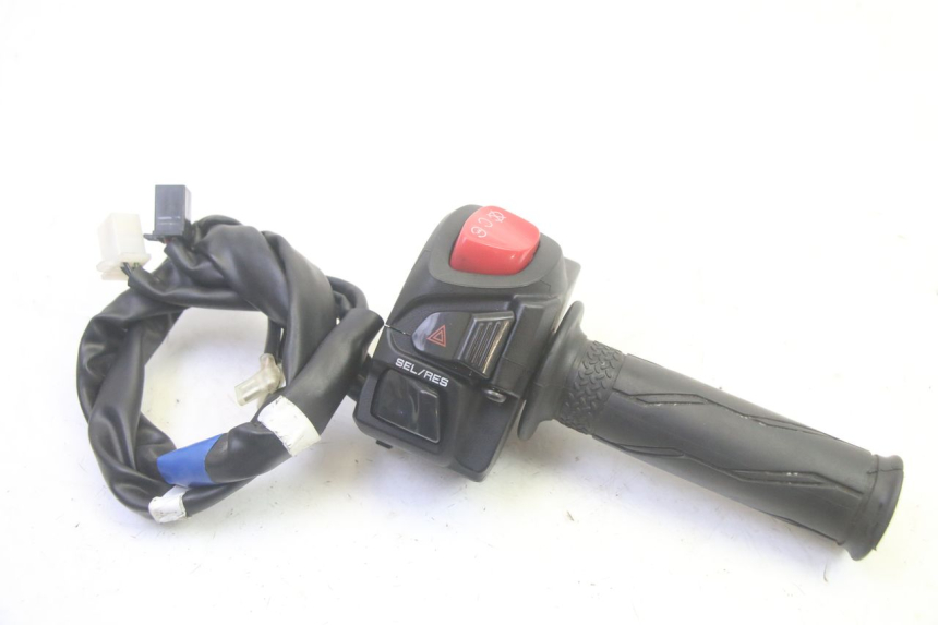 photo de RIGHT SWITCH YAMAHA TRICITY 300 (2020 - 2024) - Main view